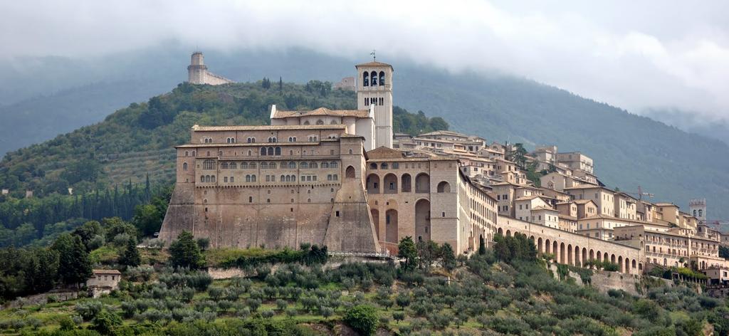 Appartamento Victor Tuoro sul Trasimeno Luaran gambar